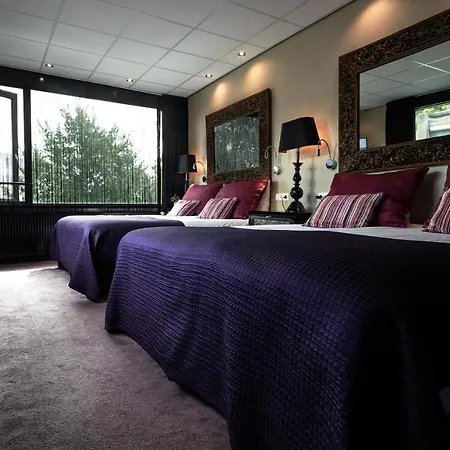 Hotel Sebastians