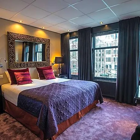 Hotel Sebastians